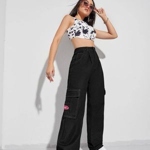 Patched detail flap pocket wide leg jean ,color (black)
